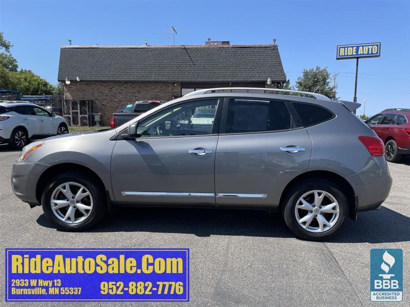 Nissan Rogue  2011