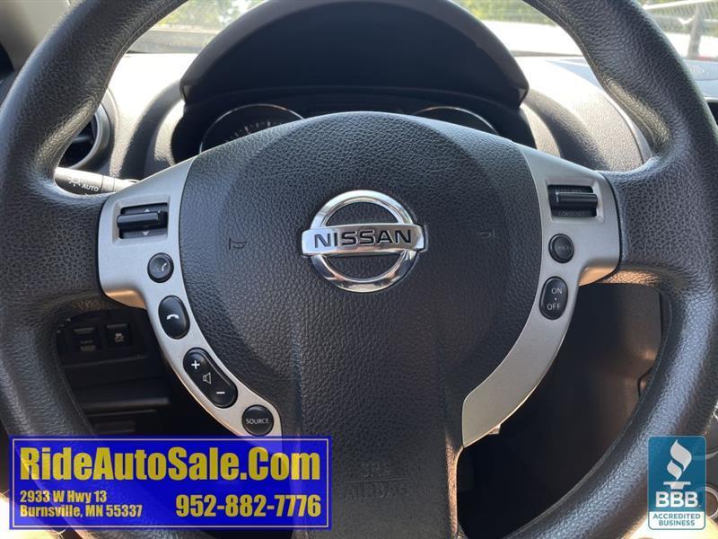 Nissan Rogue  2011