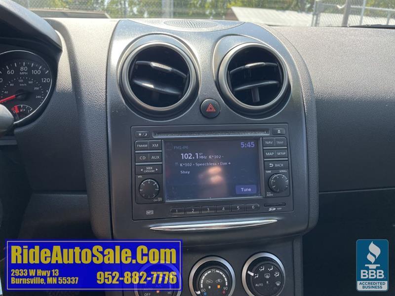 Nissan Rogue  2011