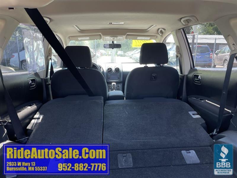 Nissan Rogue  2011