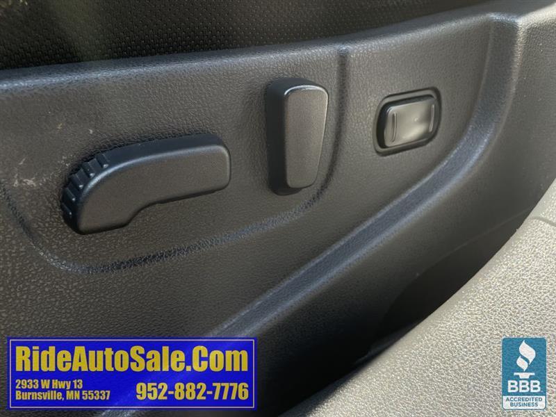 Nissan Rogue  2011