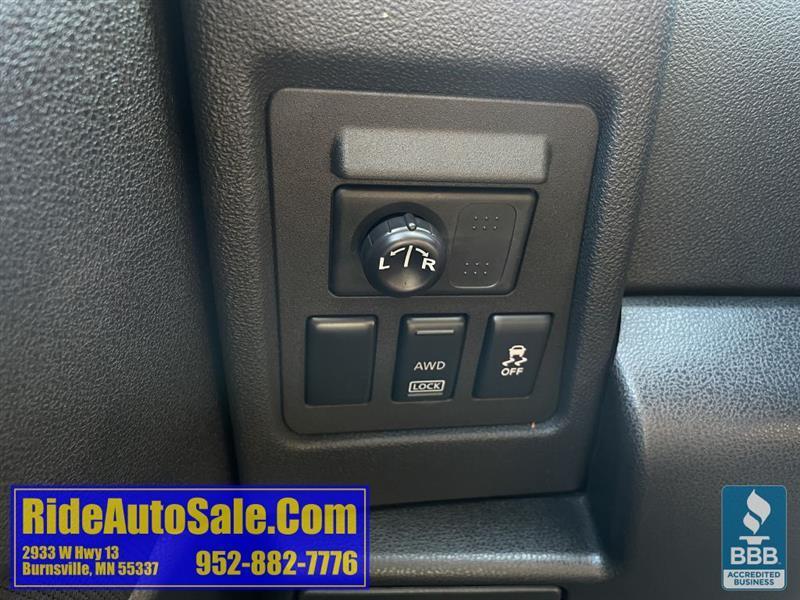Nissan Rogue  2011