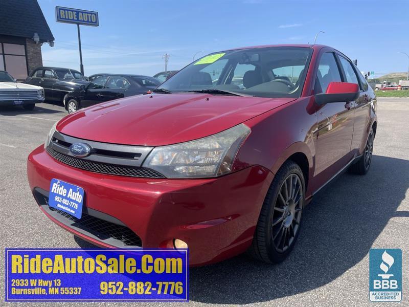2010 Ford Focus SES, 4dr sedan, 2.0 4cyl, Auto, RUNS GREAT !