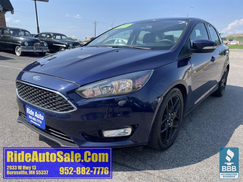 2016 Ford Focus SE, 4dr sedan, 2.0 4cyl, Leather, CLEAN !