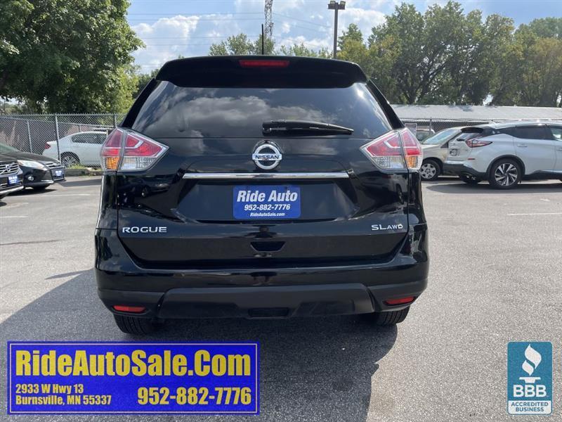 Nissan Rogue  2015