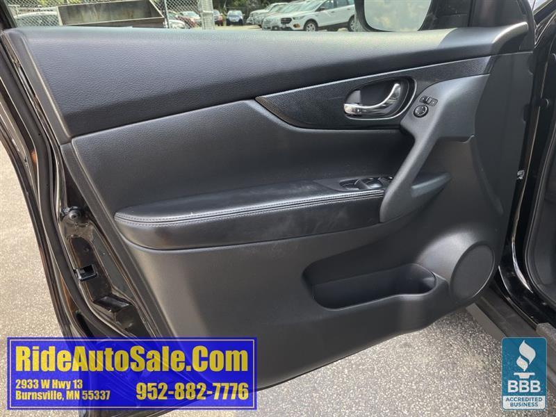 Nissan Rogue  2015
