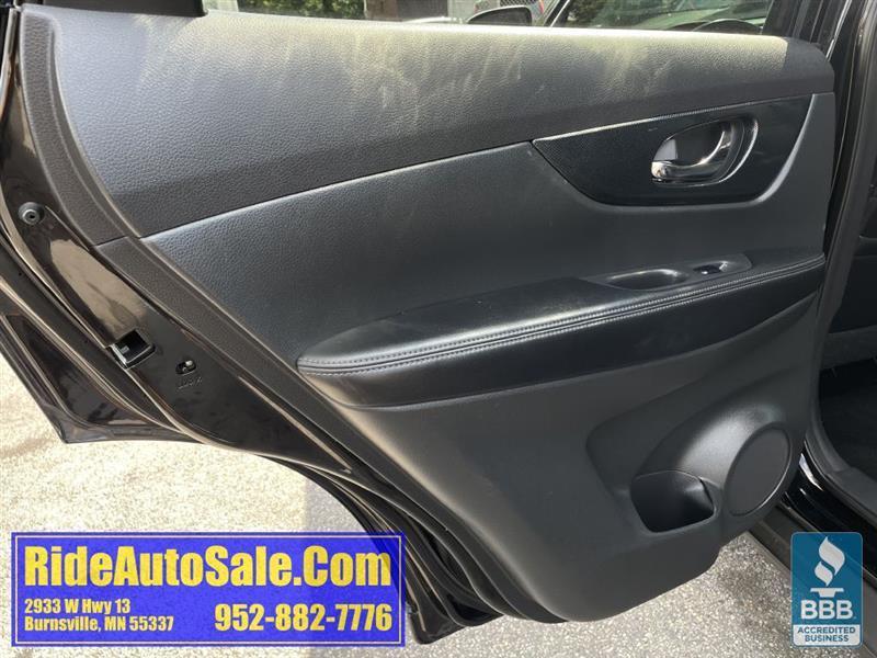Nissan Rogue  2015