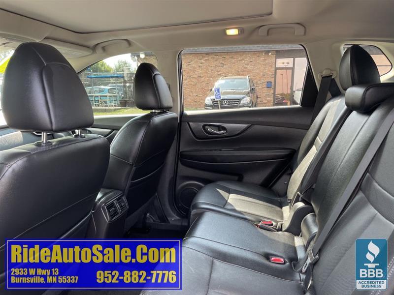 Nissan Rogue  2015