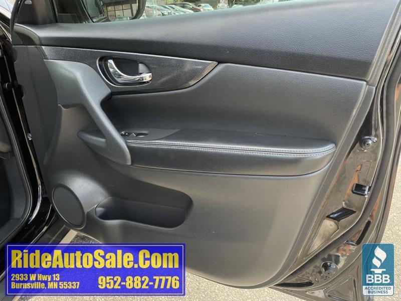 Nissan Rogue  2015
