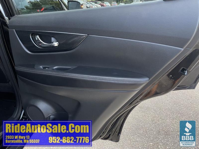 Nissan Rogue  2015