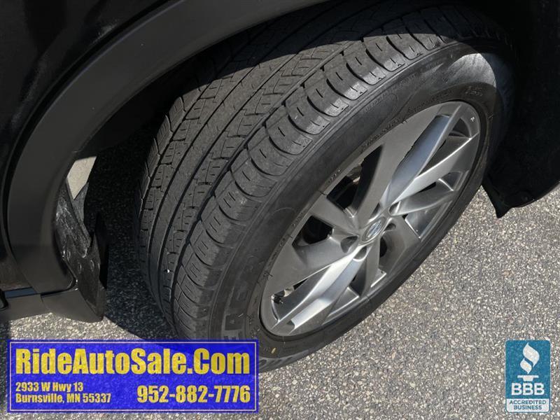 Nissan Rogue  2015