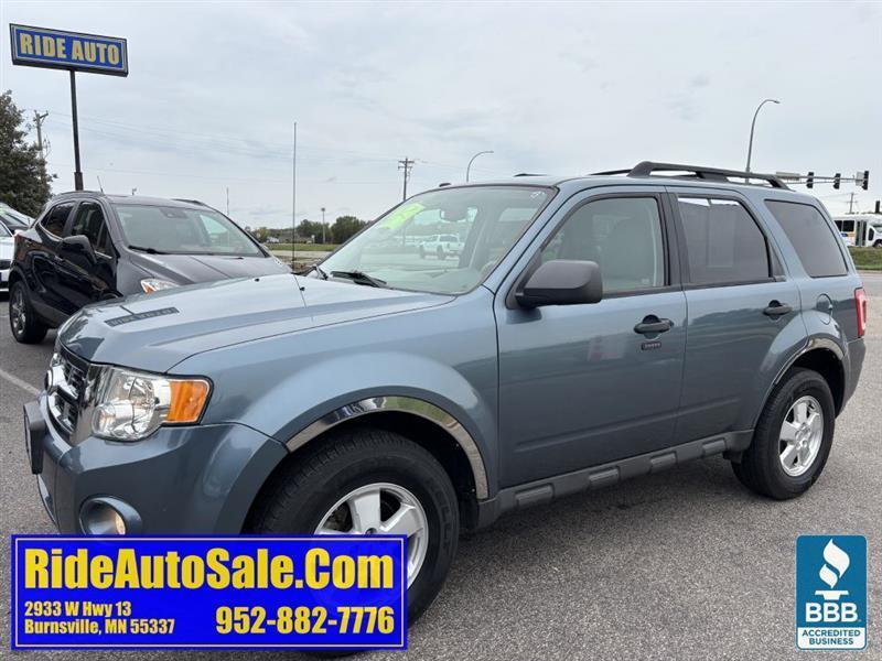 2012 Ford Escape XLT Cross Over SUV 2.5 4cyl P-roof FINANCING!