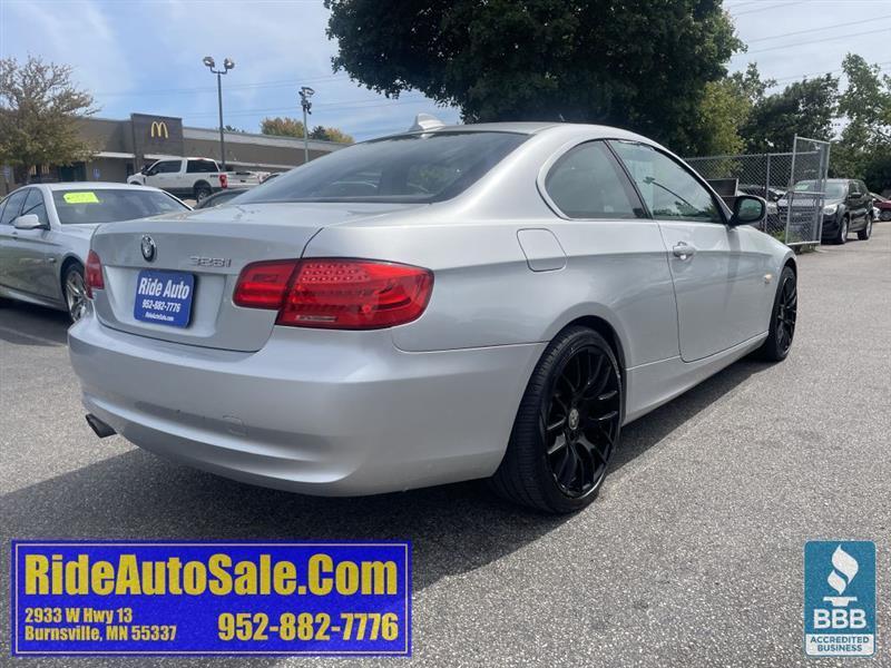 BMW 328  2011