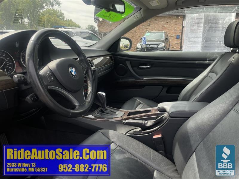 BMW 328  2011