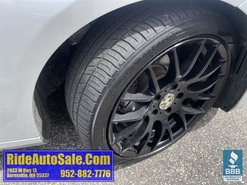 BMW 328  2011