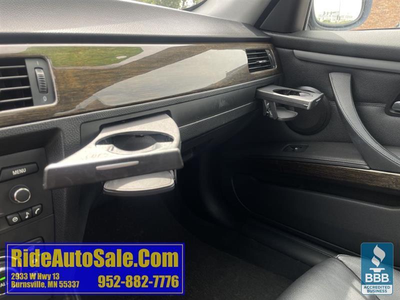 BMW 328  2011