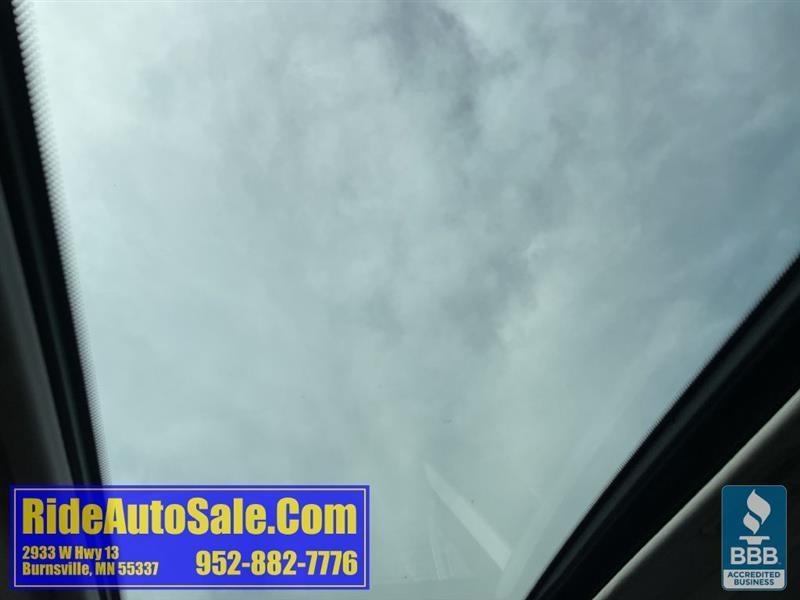 BMW 328  2011