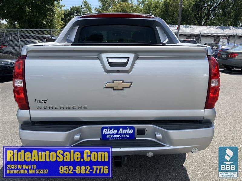 Chevrolet Avalanche  2013