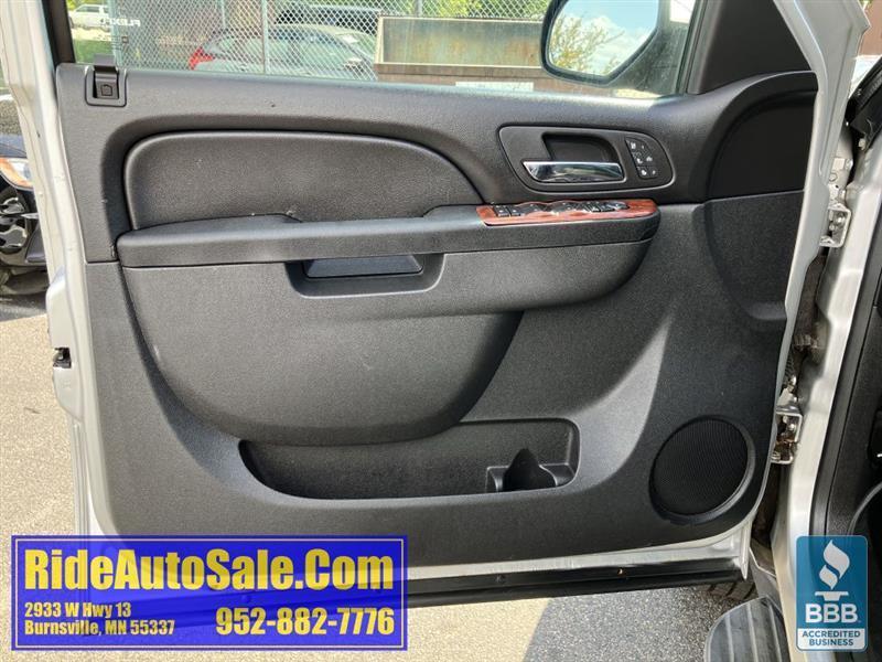 Chevrolet Avalanche  2013