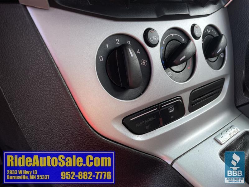 Ford Focus  2014