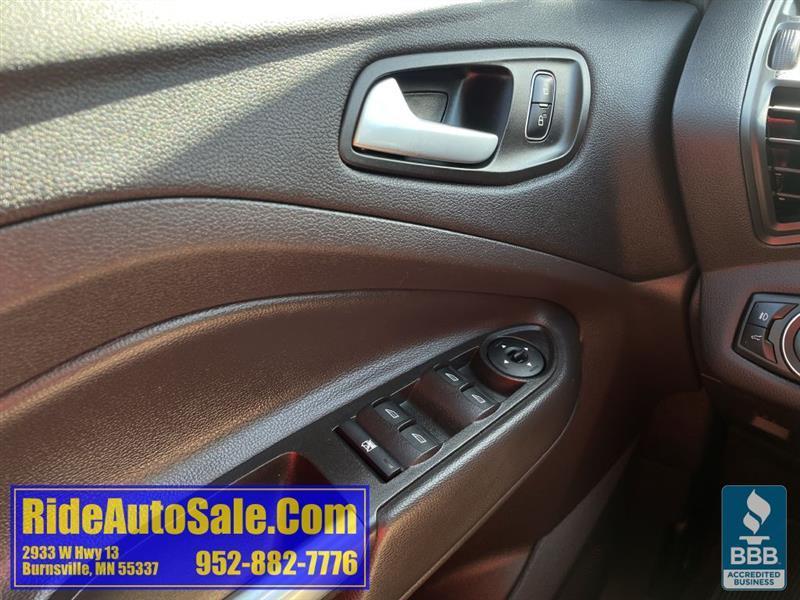 Ford Escape  2017