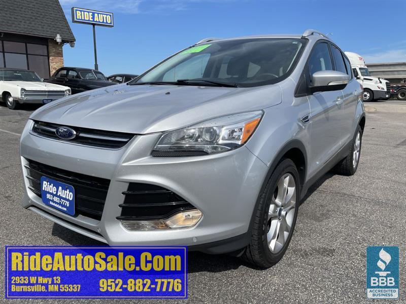 2014 Ford Escape Titanium, 5 Pass. 4x4, 4cyl, Leather, CLEAN !