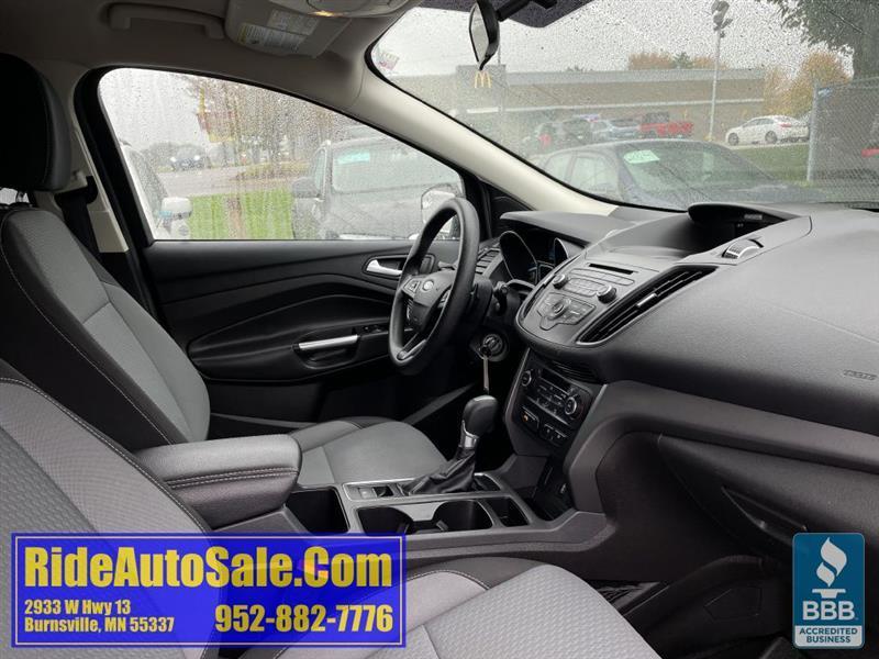Ford Escape  2017