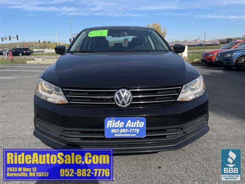 Volkswagen Jetta  2016