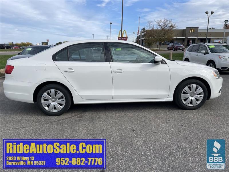 Volkswagen Jetta  2013
