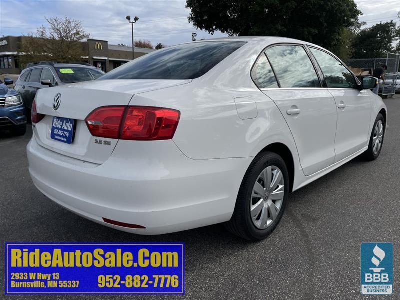Volkswagen Jetta  2013