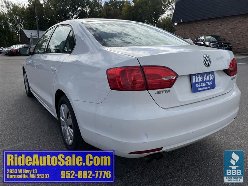 Volkswagen Jetta  2013