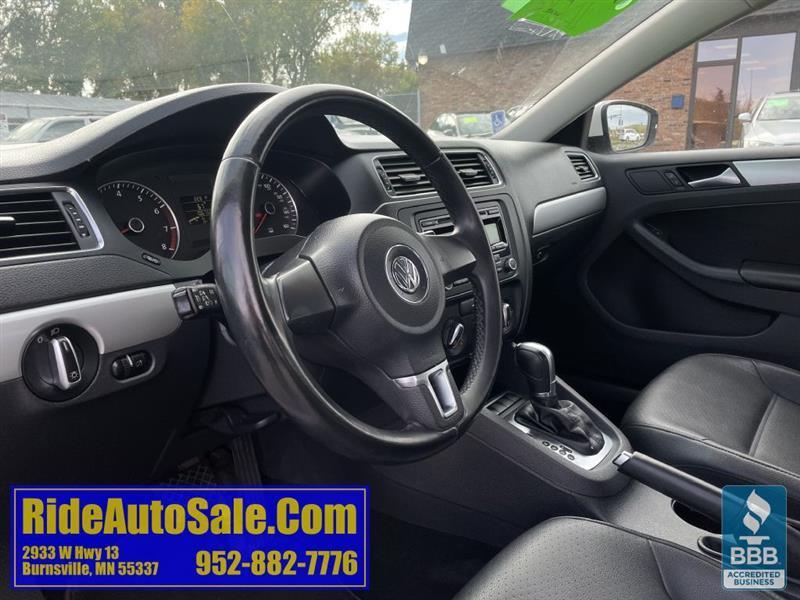 Volkswagen Jetta  2013