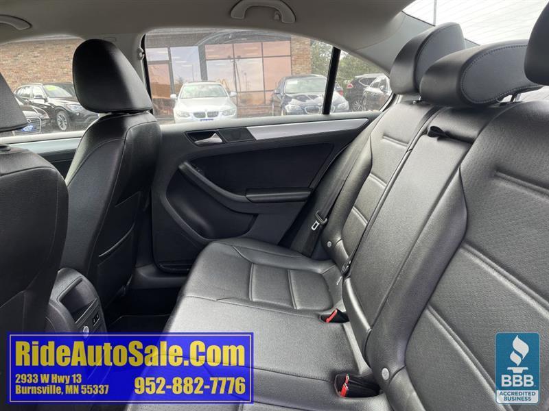 Volkswagen Jetta  2013