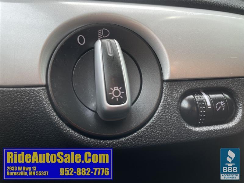 Volkswagen Jetta  2013