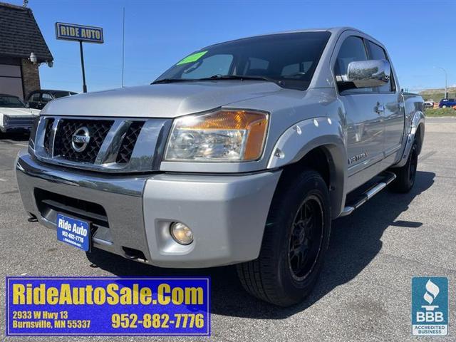 2011 Nissan Titan SV Crew Cab 4WD