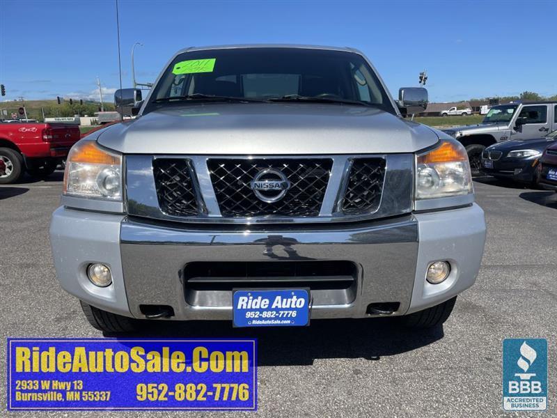 Nissan Titan  2011