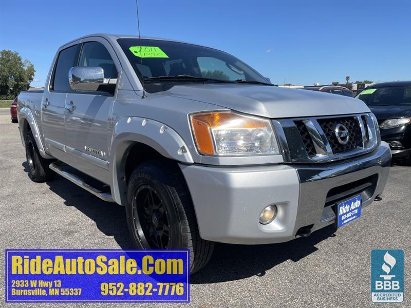Nissan Titan  2011