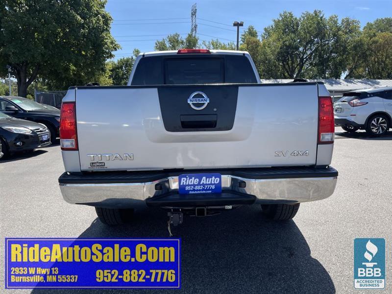 Nissan Titan  2011