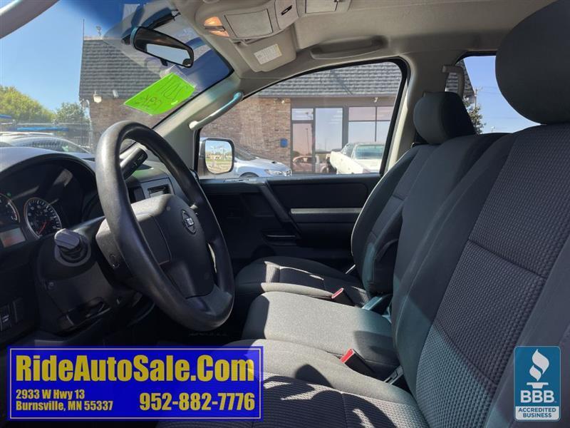 Nissan Titan  2011