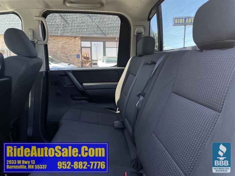 Nissan Titan  2011