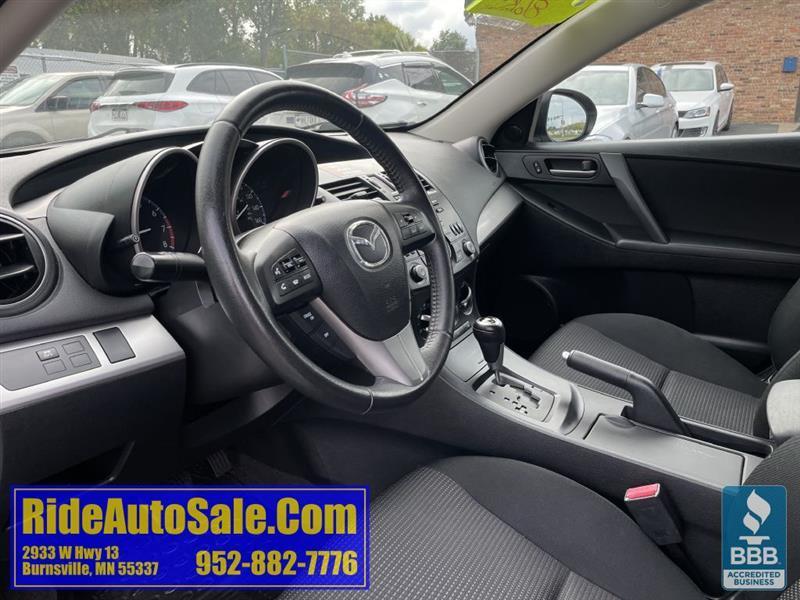 Mazda MAZDA3  2012
