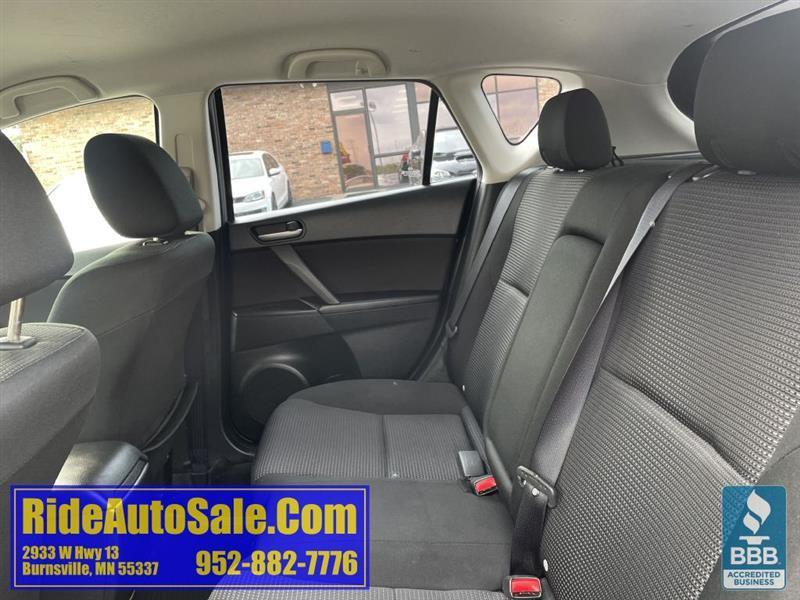 Mazda MAZDA3  2012