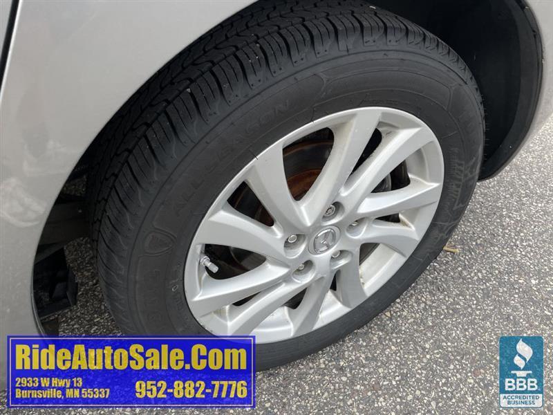 Mazda MAZDA3  2012