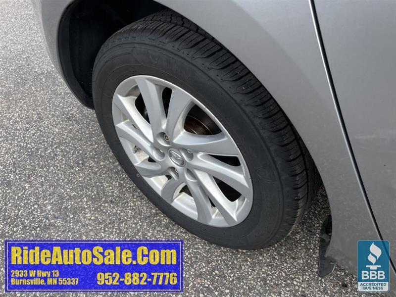 Mazda MAZDA3  2012