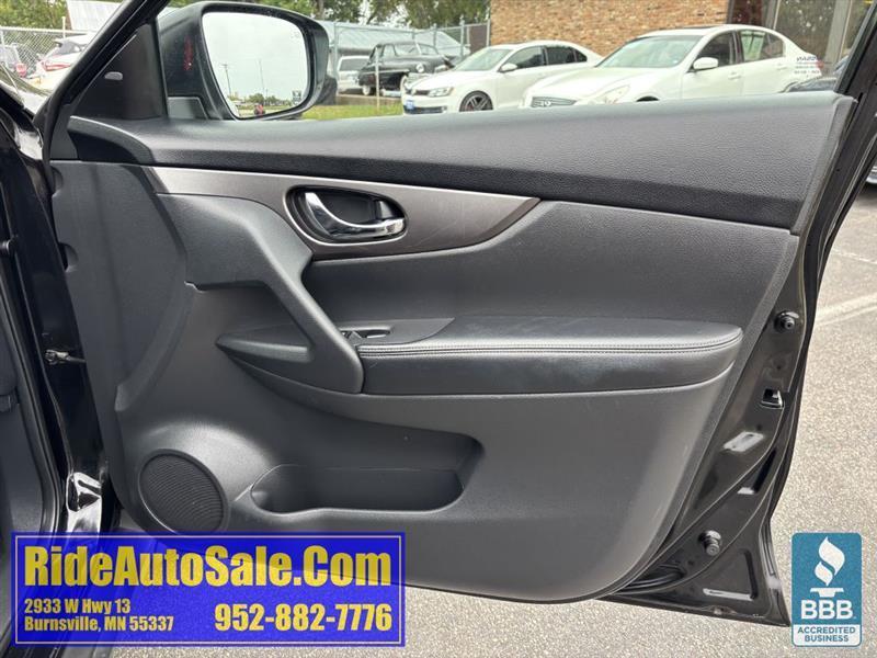 Nissan Rogue  2016