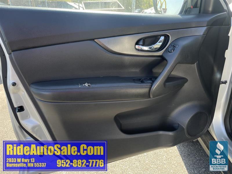 Nissan Rogue  2015