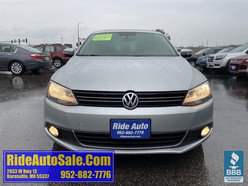 Volkswagen Jetta  2012