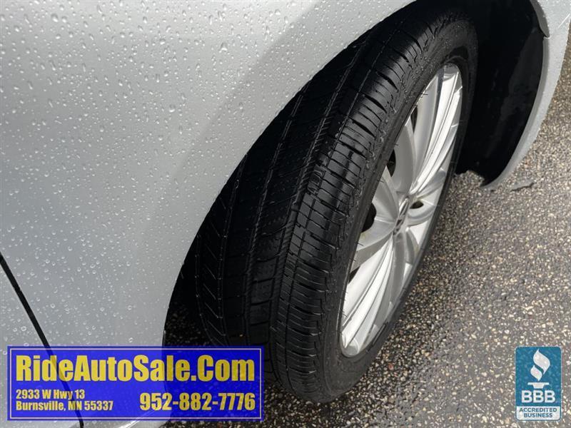 Volkswagen Jetta  2012
