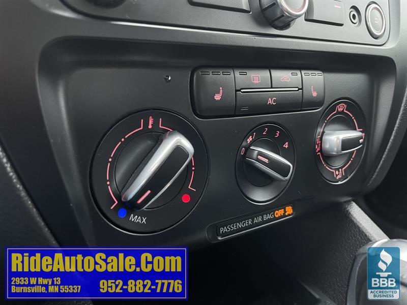 Volkswagen Jetta  2012