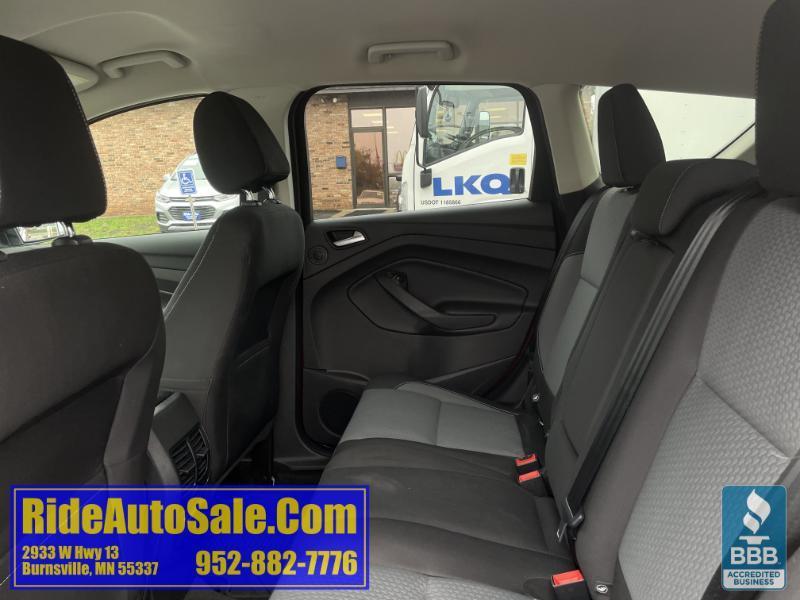 Ford Escape  2017